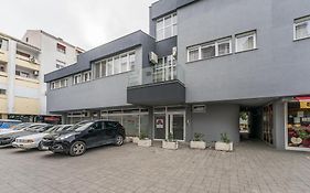 Lukas Apartments - Borik Zadar